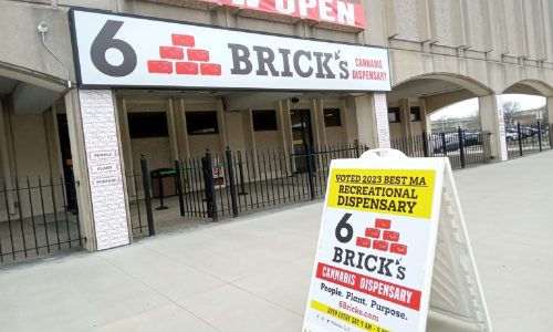 6 Brick's Weed Dispensary in Springfield